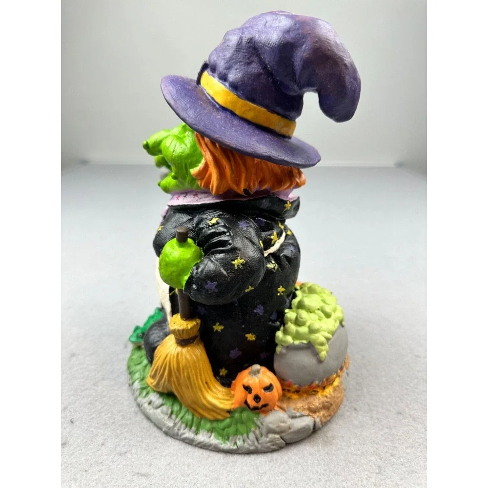 Halloween Rubber Witch 9 Inch Battery Operated Animated Sing and Dance‎